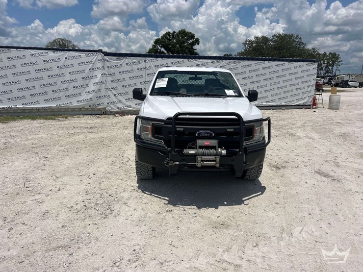 2020-ford-f150-image-28