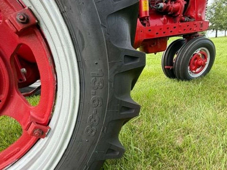 1945-farmall-m-image-17