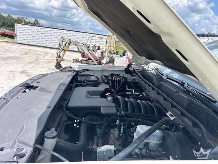 2018-chevrolet-silverado-1500-image-7