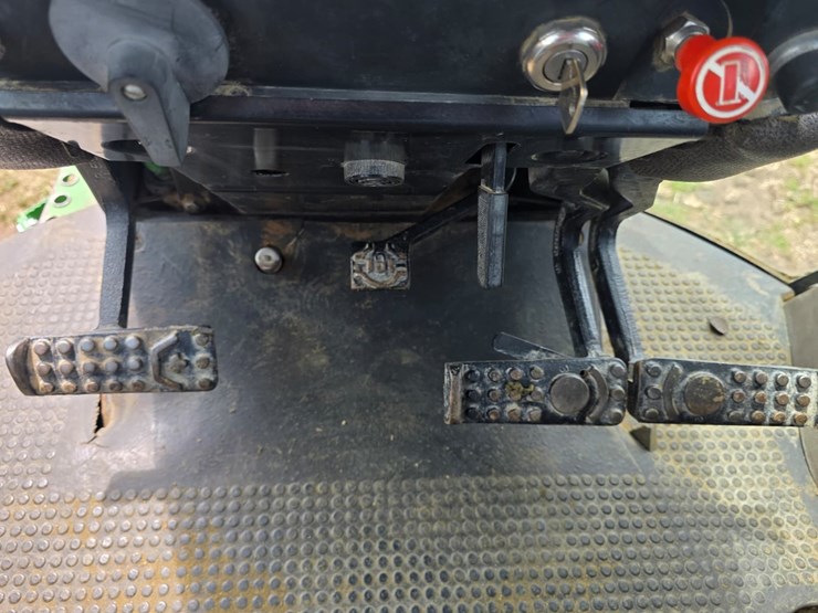 john-deere-4755-image-31
