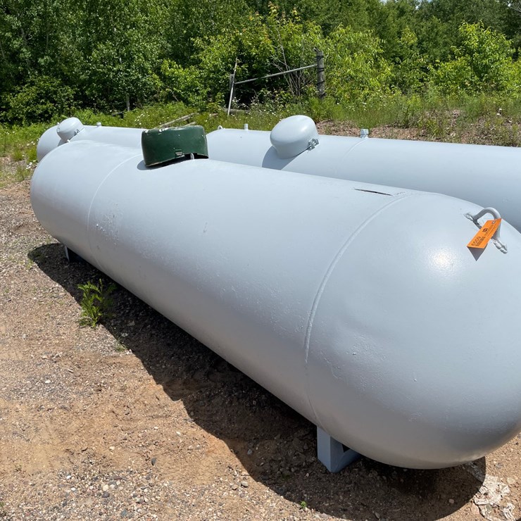 #6509 • 1000 Gallon LP Propane Tank