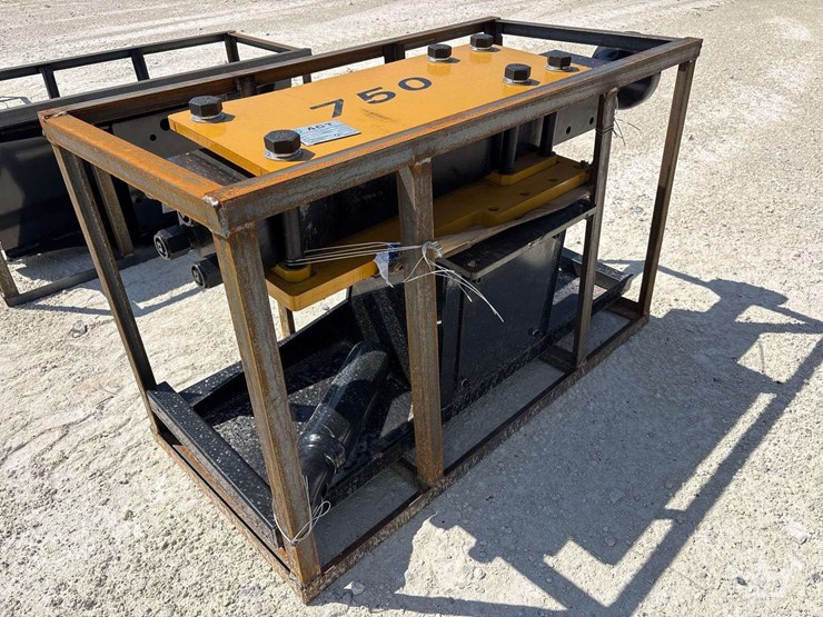 2026-agt-pd750-pz-drop-hammer-skid-steer-attachment-image-5