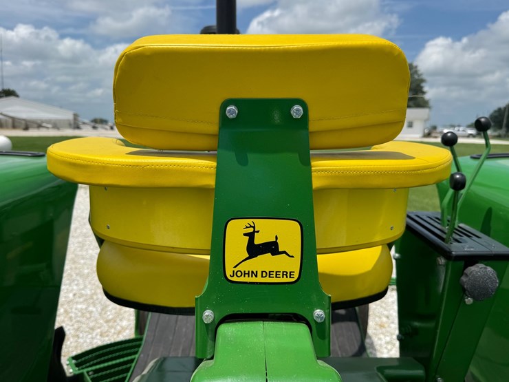 john-deere-4320-image-25