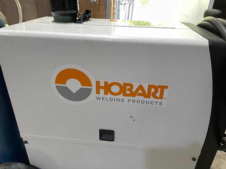 #7108-•-hobart-iron-man-240-wire-feed-welder-image-7