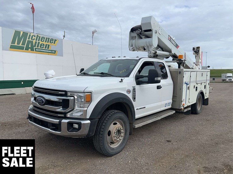2021-ford-f550-image-1