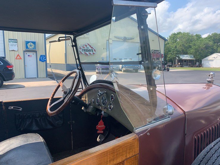 1929-hudson-limousine-image-21