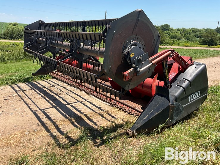 1988-case-ih-1020-image-1
