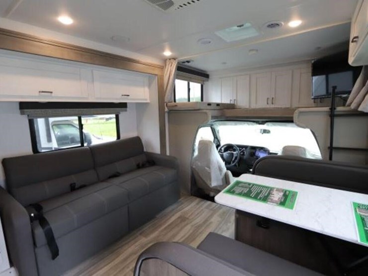 2025-ford-transit-image-21