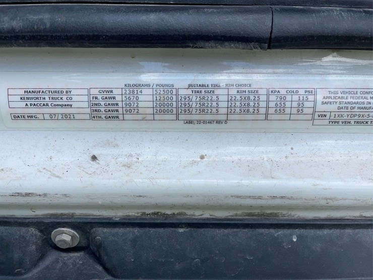 2022-kenworth-t680-image-18