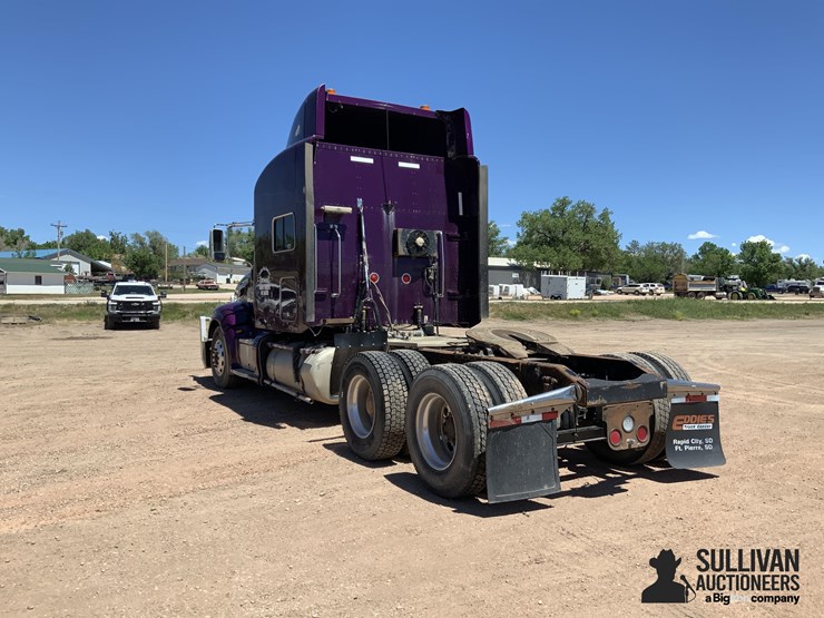 2010-peterbilt-386-image-7