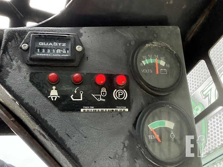 2012-bobcat-s70-image-12