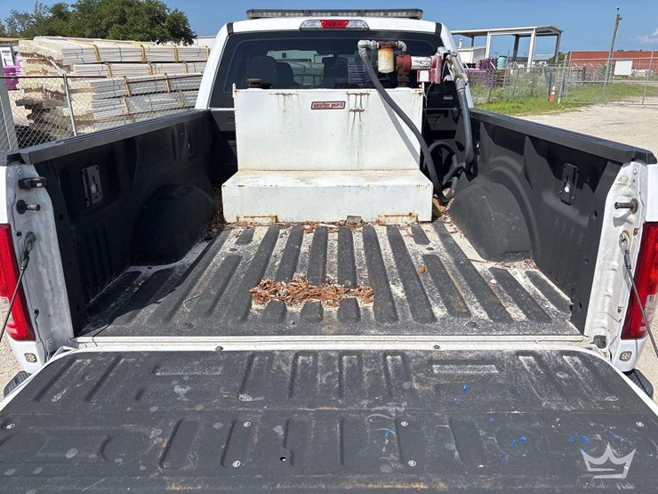 2017-ford-f150-image-12