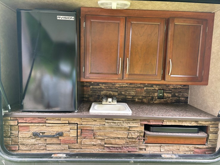 #2231-•-2014-crusader-335-5th-wheel-camper-image-26