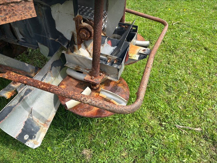 #2225-•-adams-fertilizer-trailer-image-26