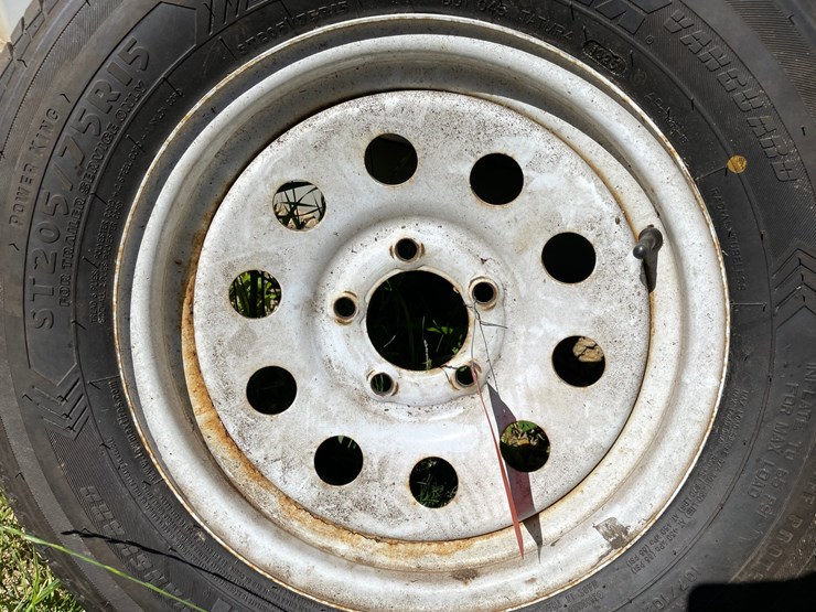 #7112-•-towmax-spare-trailer-tire-on-5-bolt-rim-image-2