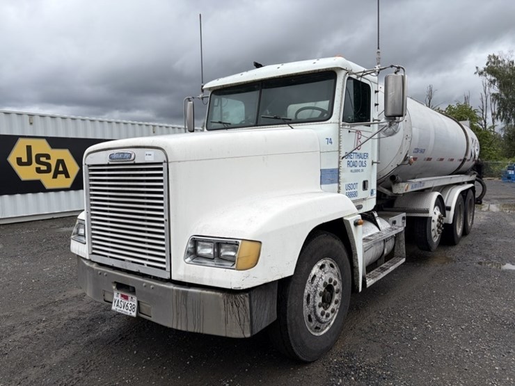 1997-freightliner-usf-1e-asphalt-distributor-truck-image-1