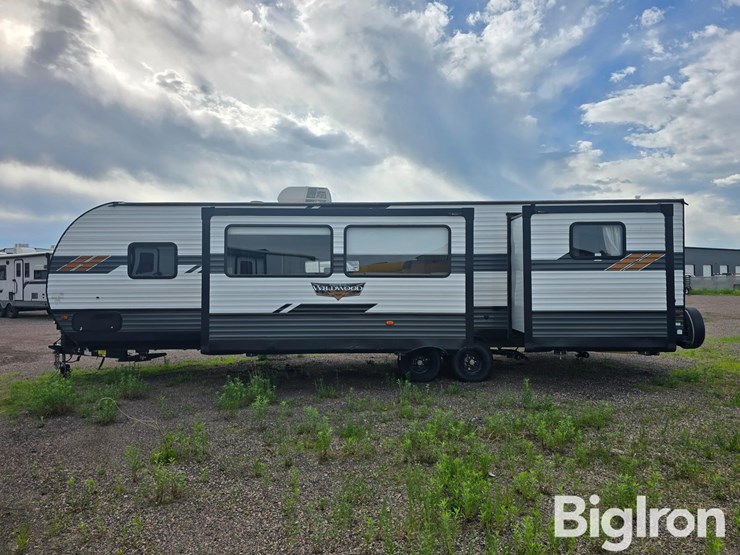 2021-forest-river-wildwood-31lqbts-t/a-travel-trailer-image-8