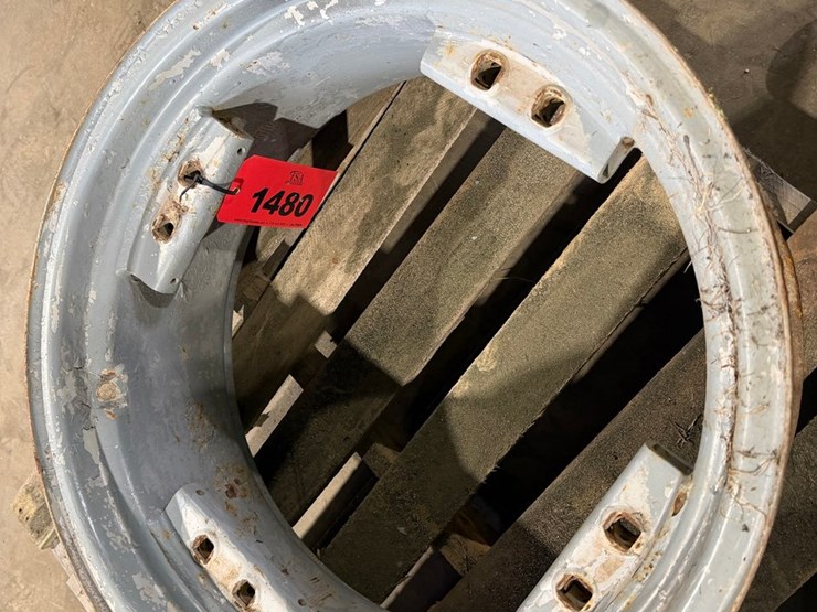 #1480-•-12.4x24-wheel-fits-massey-ferguson-image-2
