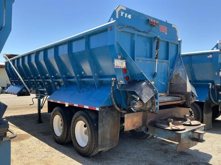 2018-versa-v-bottom-spreader-trailer-image-6