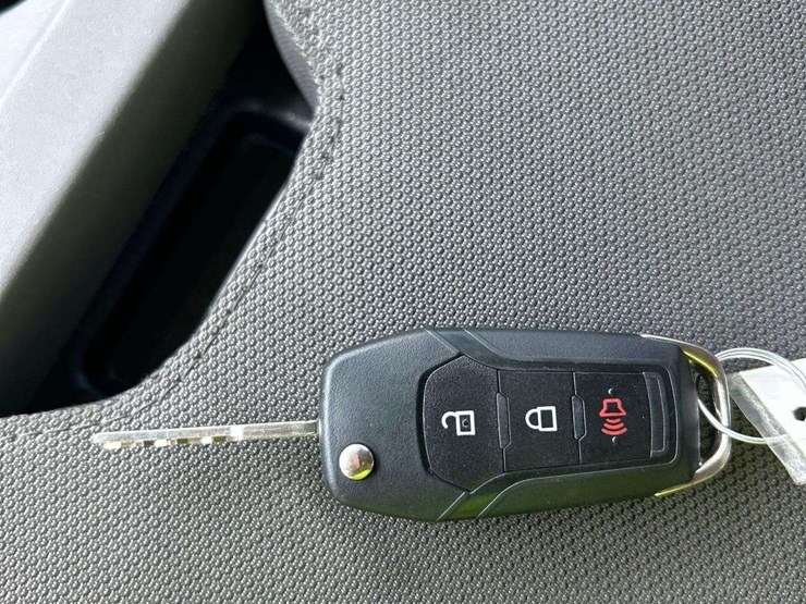 2016-ford-f150-image-29