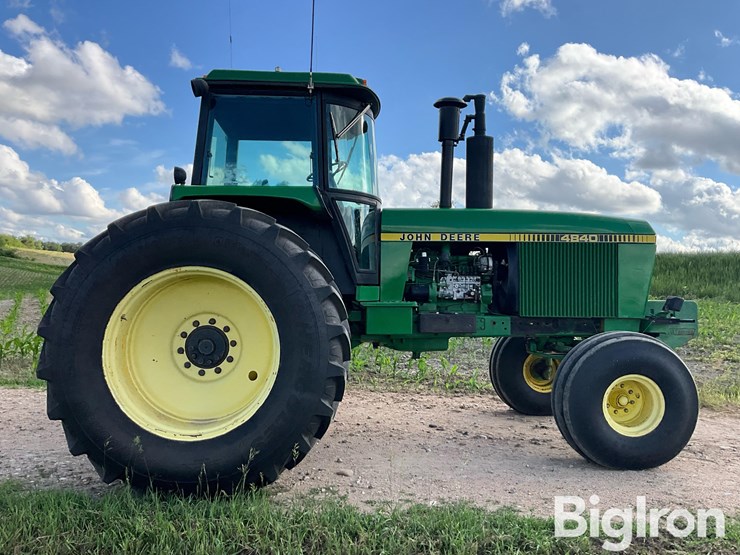 1981-john-deere-4840-image-4