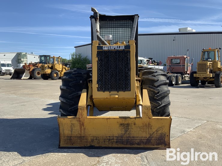 1993-caterpillar-518c-image-2
