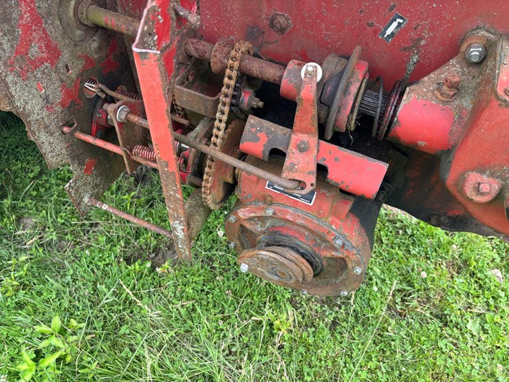 new-holland-185-image-11