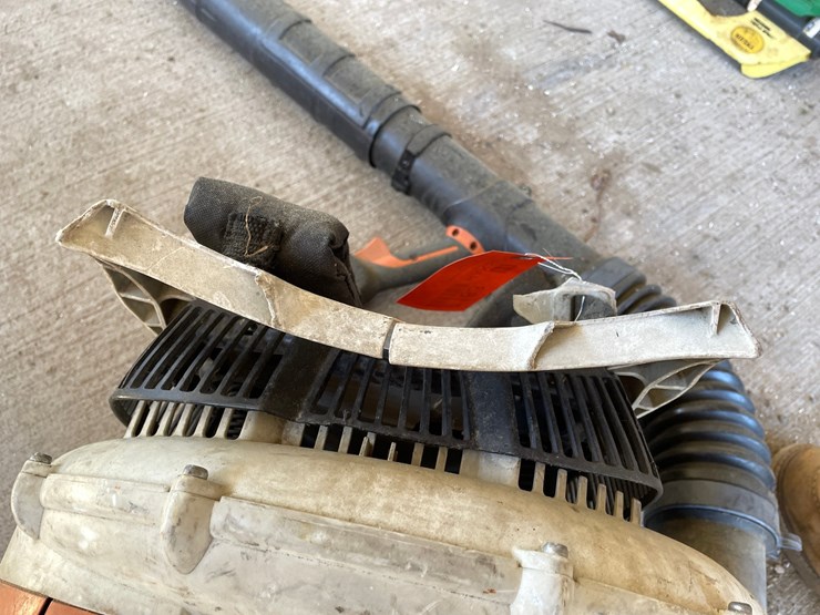 #7183-•-stihl-gas-powered-backpack-blower-image-6