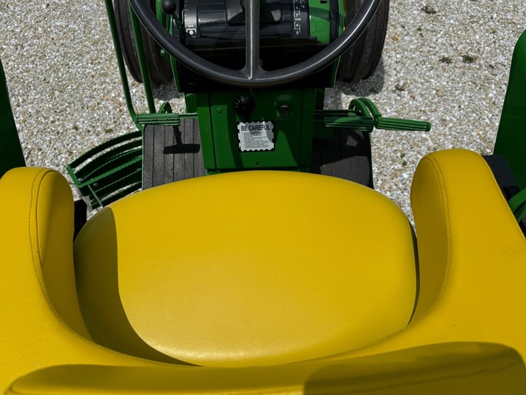john-deere-4320-image-26