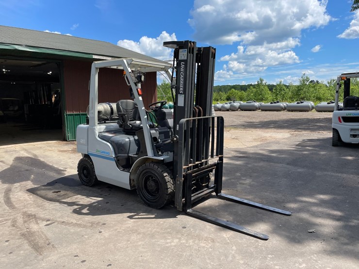 #6068-•-2016-5000lb-unicarriers-lp-forklift---low-hours!-image-7