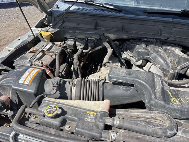 2011-ford-f350-image-13