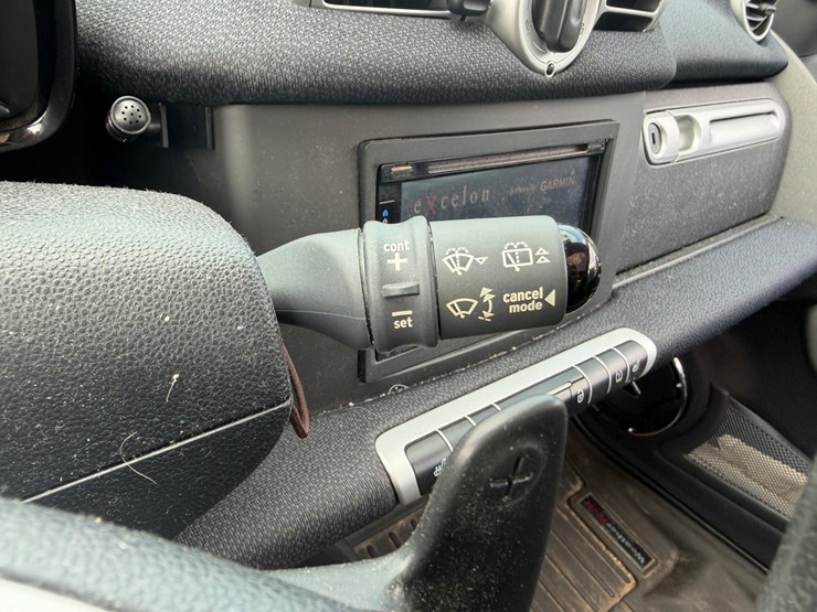 #1488-•-2012-smart-fortwo-passion-coupe-image-38