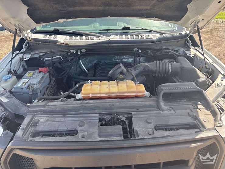 2016-ford-f150-image-8