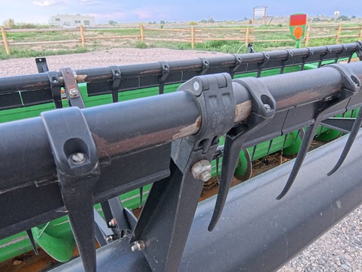 john-deere-635f-image-13