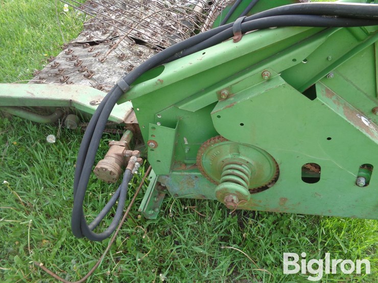 john-deere-212-image-14