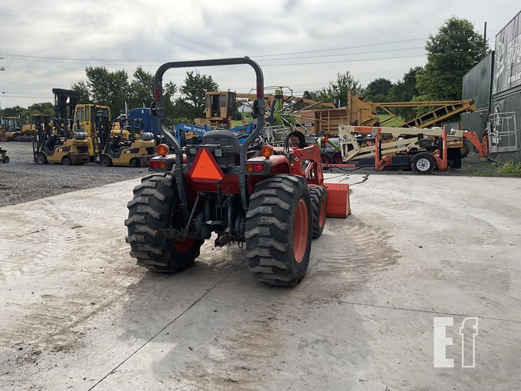 2005-kubota-l3830-image-4