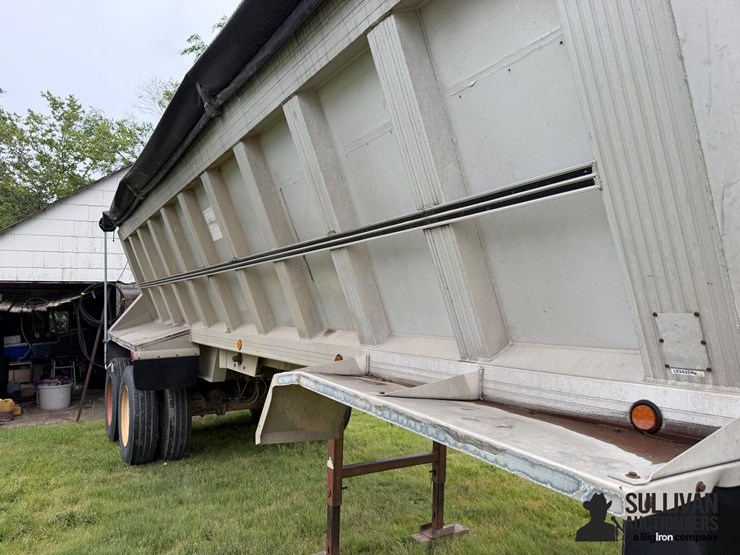 1993-cmc-sv-102-t/a-dump-trailer-image-11