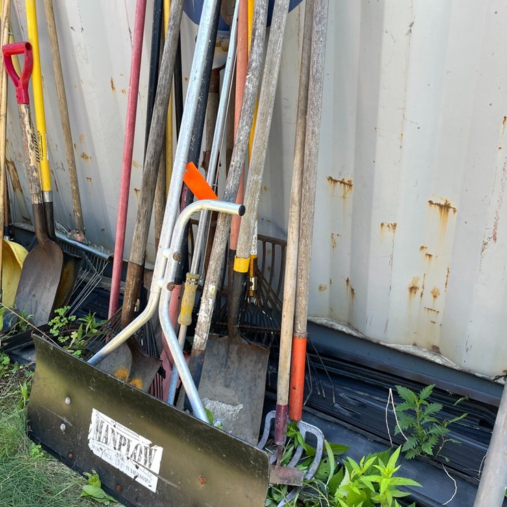 #7147 • Handled Tools