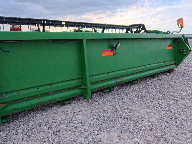 john-deere-635f-image-32