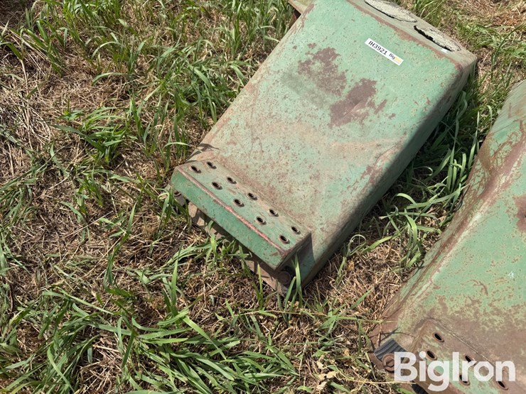 2wd-tractor-fenders-image-11