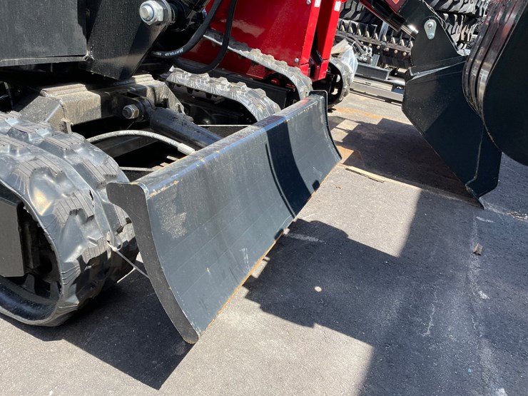 #6074-•-agt-mini-excavator-mh12rx-image-9