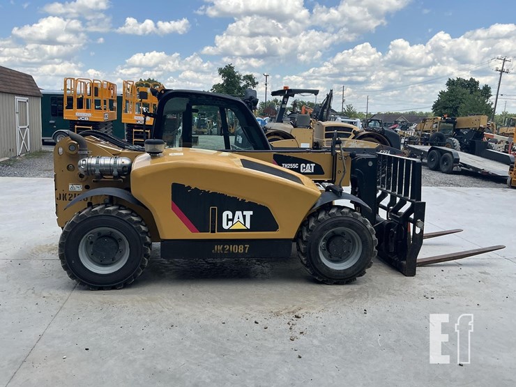 2016-caterpillar-th255c-image-5