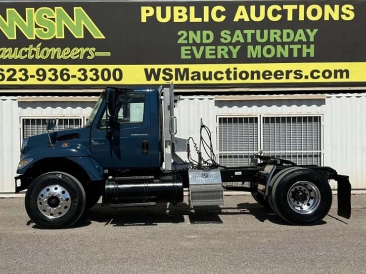 2007-international-7500-image-1