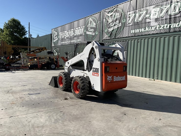 2005-bobcat-s300-image-2