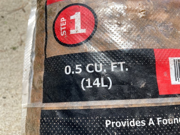 #7166-•-(13)-bags-of-mastercraft-paver-base-image-6