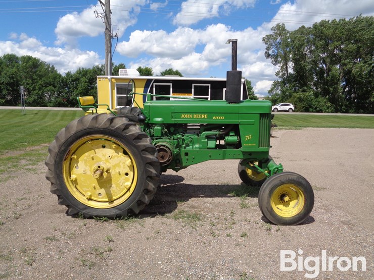 1955-john-deere-70-image-4