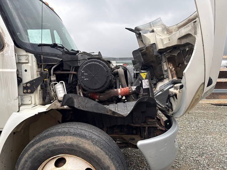 2011-international-durastar-4300-image-19