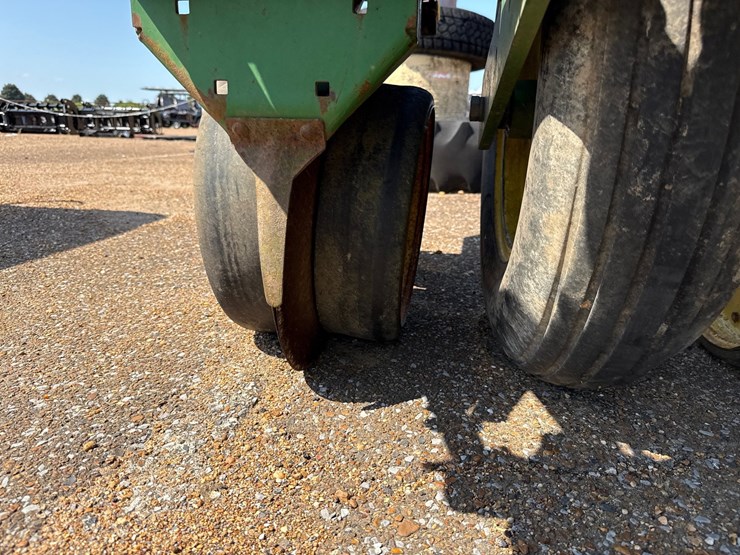john-deere-2-image-13