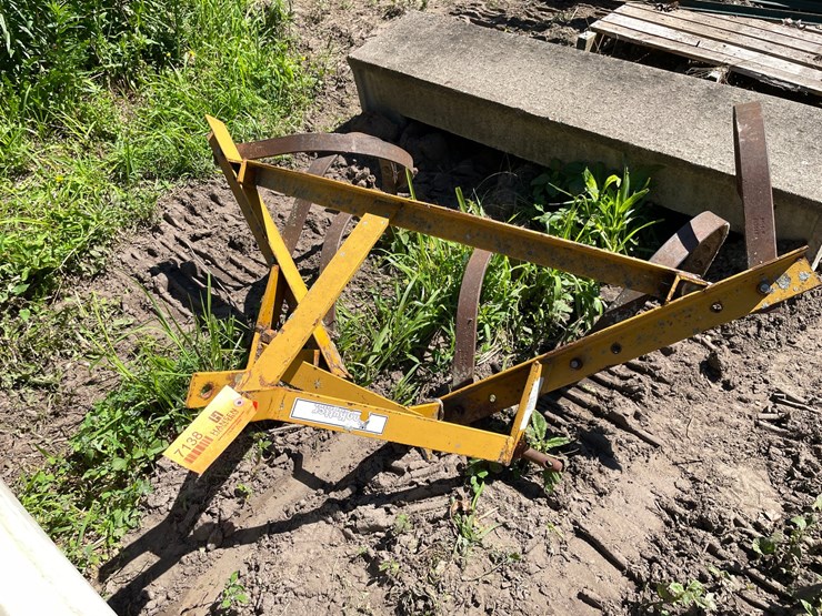 #7138-•-king-kutter-1-row-c-tine-3-point-cultivator-image-1