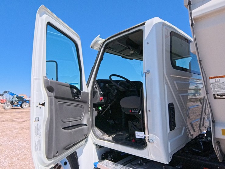 2022-kuhn-knight-4052-image-20